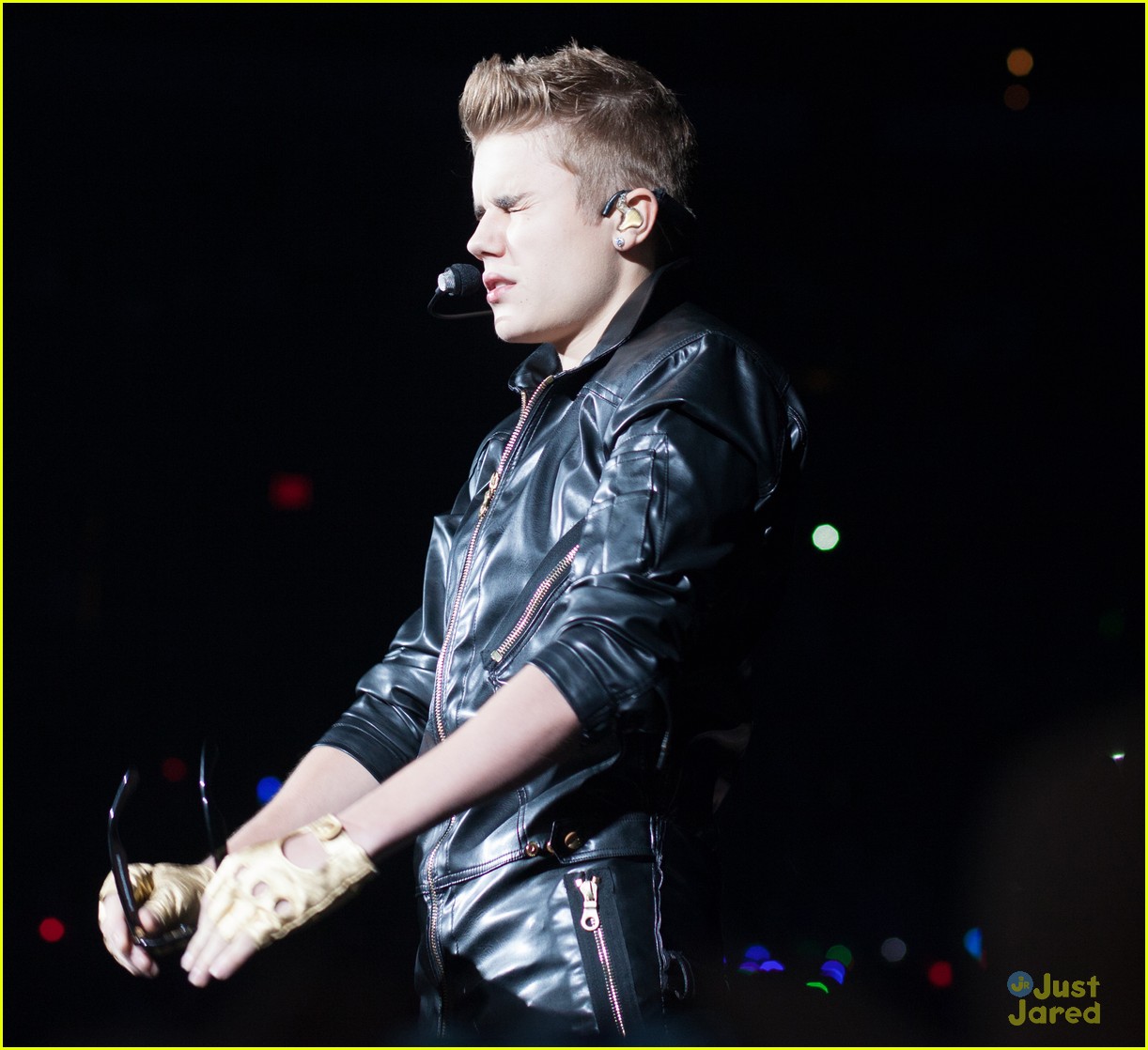 Full Sized Photo Of Justin Bieber Sick Arizona Concert 18 Justin