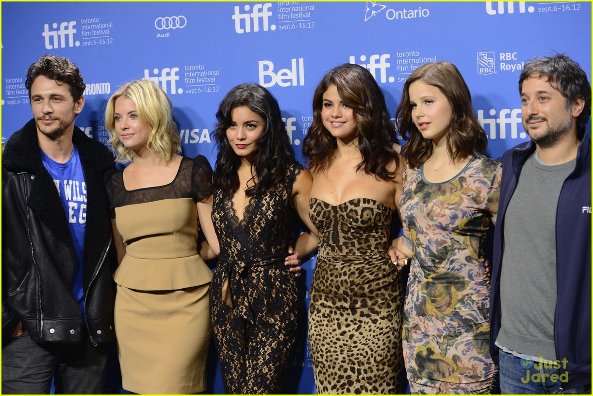 Vanessa Hudgens & Ashley Benson: TIFF Photo Call with Selena Gomez ...