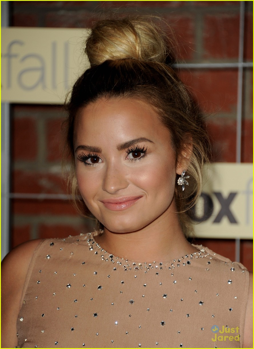 Demi Lovato: Fox Eco-Casino Party Pretty | Photo 494079 - Photo Gallery ...