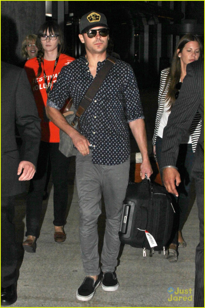 Zac Efron: Back at TIFF for 'Paperboy' Premiere! | Photo 495034 - Photo ...