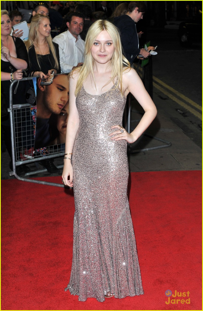 Dakota Fanning: 'Now Is Good' Premiere in London! | Photo 494885 ...