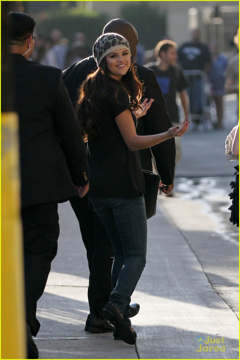 Selena Gomez 'Jimmy Kimmel' Smiles! | Photo 498241 - Photo Gallery