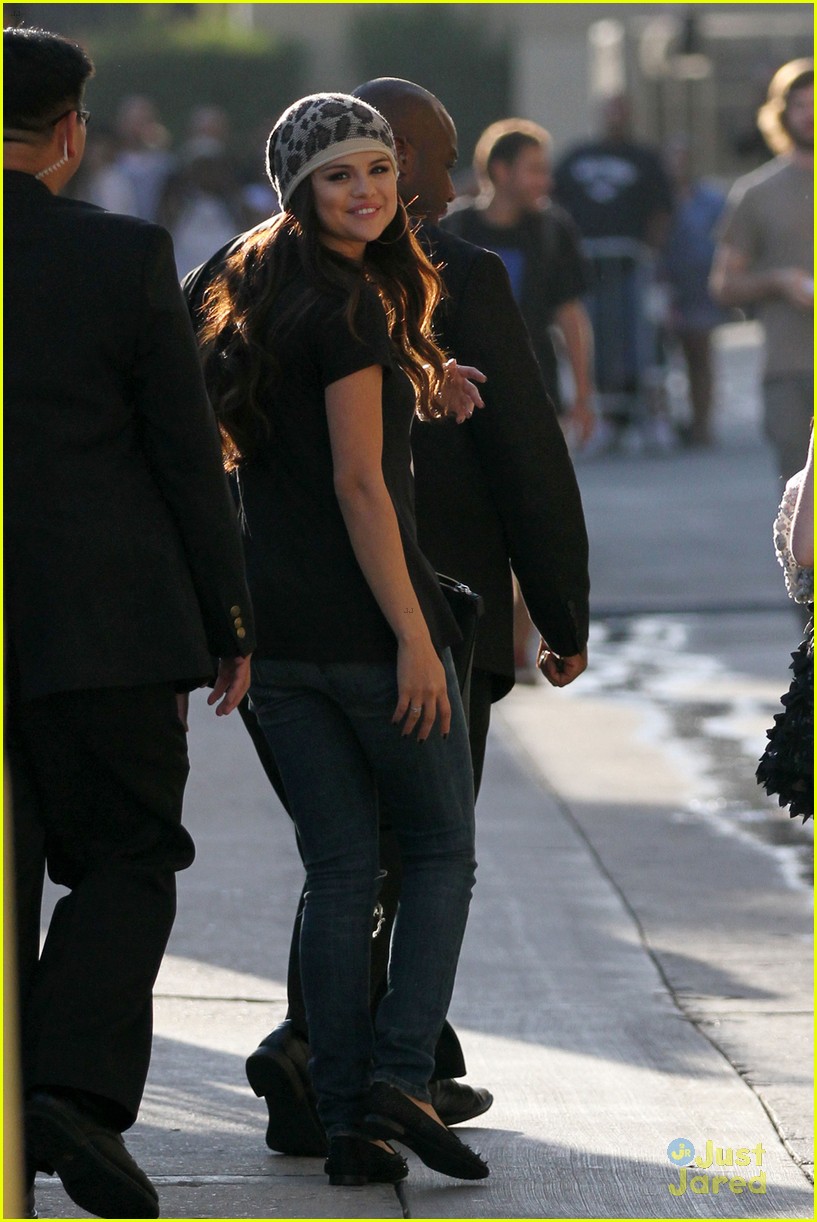 Selena Gomez 'Jimmy Kimmel' Smiles! | Photo 498253 - Photo Gallery