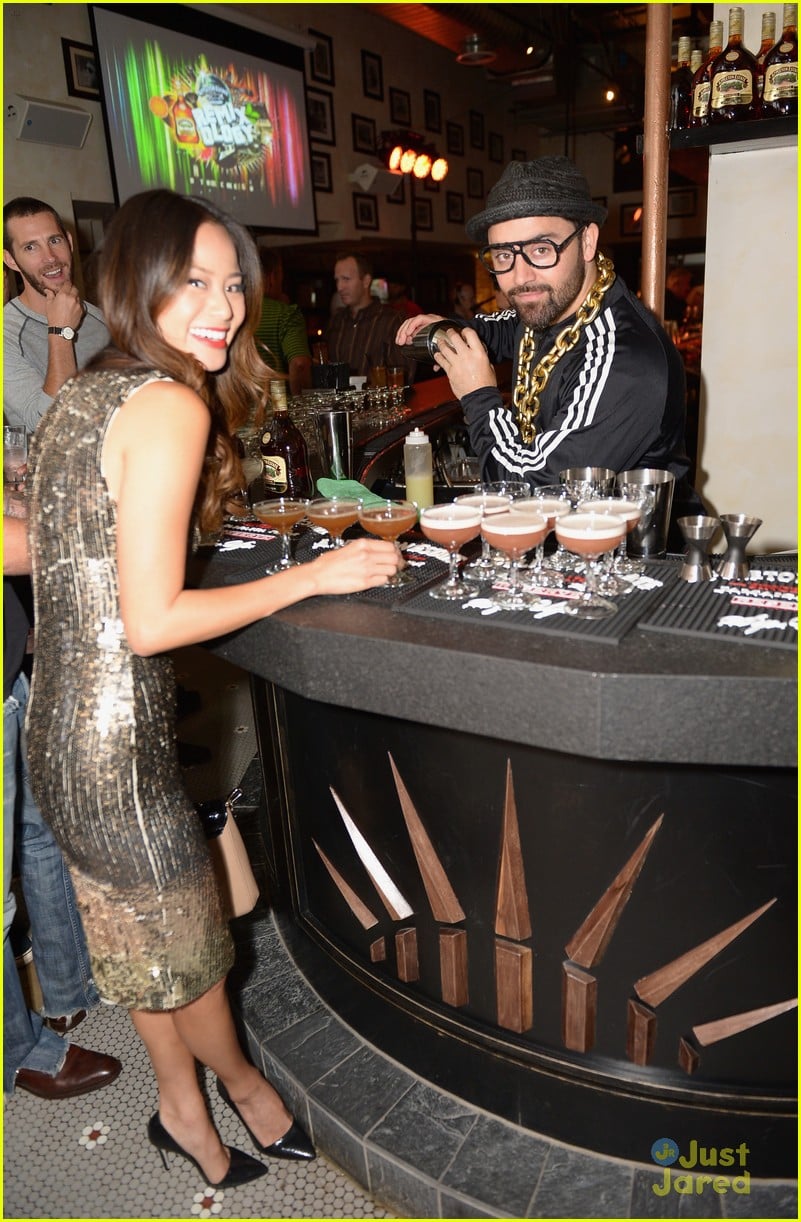 Full Sized Photo of jamie chung appleton ao show 13 | Jamie Chung ...