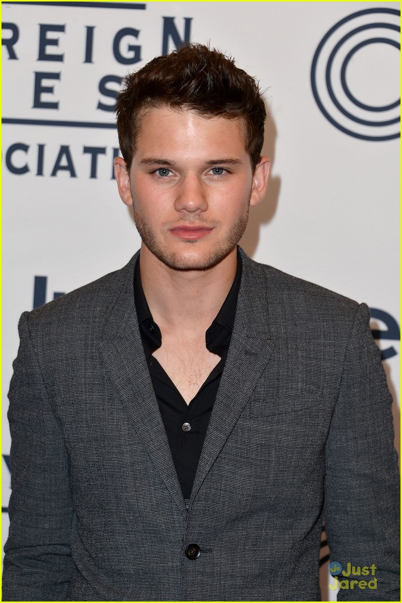 Jeremy Irvine: &lsquo;Great Expectations&rsquo; Premiere at TIFF! | Photo 494654