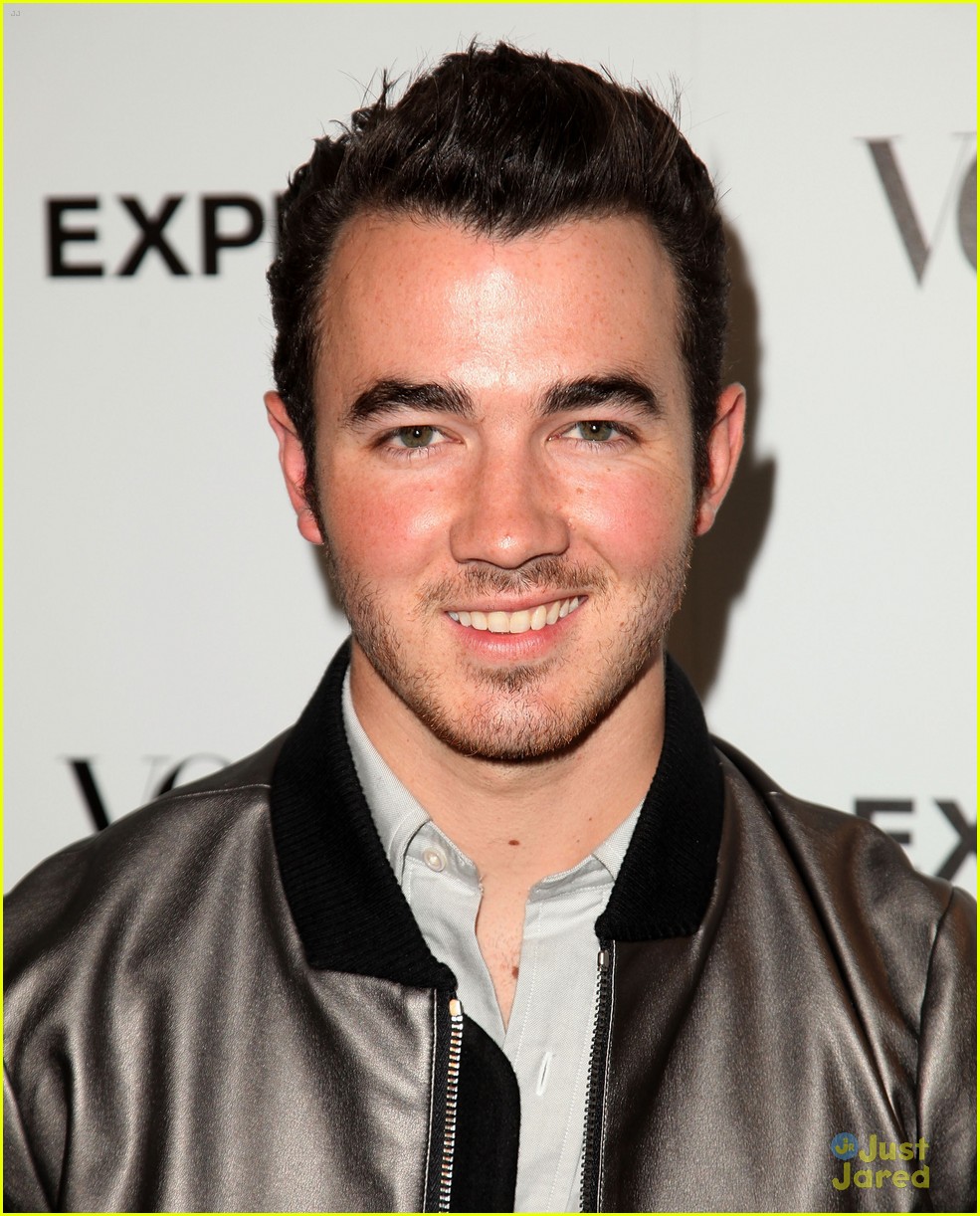 Kevin & Danielle Jonas: Scenemakers Party with Joe! | Photo 498318 ...