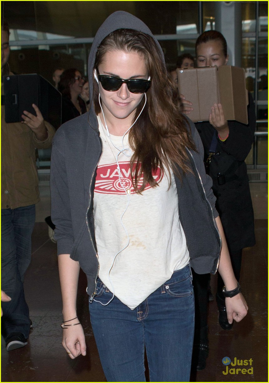 Kristen Stewart: Paris Arrival | Photo 497955 - Photo Gallery | Just ...