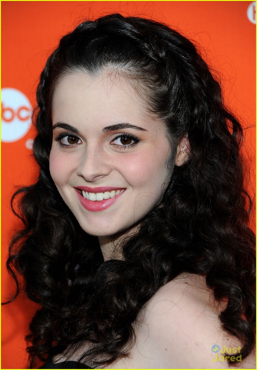 Vanessa Marano: 'Switched At Birth' Book Launch with Sister Laura ...