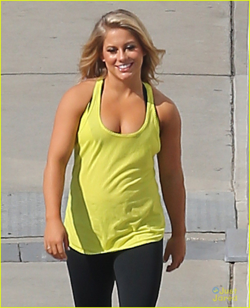 Full Sized Photo of shawn johnson derek hough dwts safe 04 Shawn Johnson & Derek Hough On To