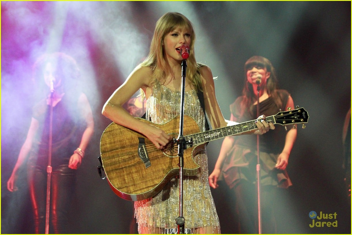 Taylor Swift Concert in Rio Photo 495155 Photo Gallery Just