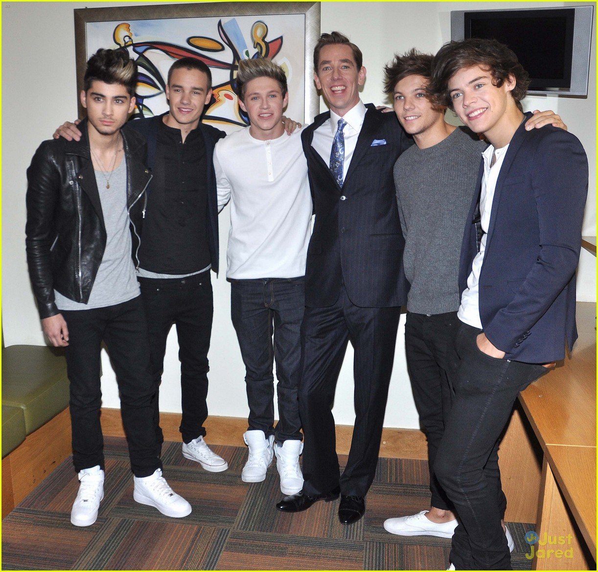 One Direction 'The Late Late Show' in Dublin! Photo 501994 Photo