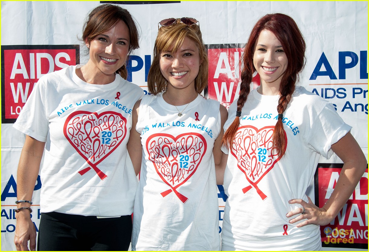 'Awkward' Cast Walks For AIDS in Los Angeles Photo 502282 - Photo