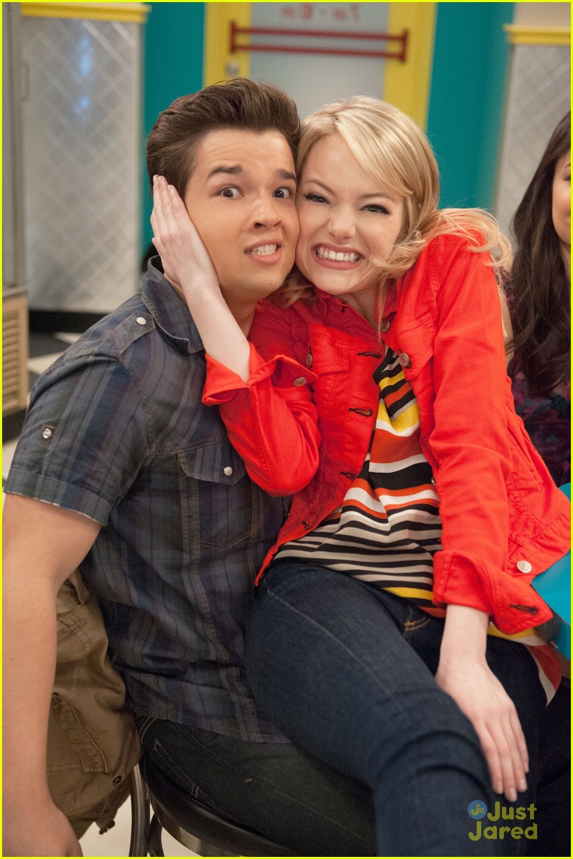 Full Sized Photo of emma stone icarly first look 06 Emma Stone on