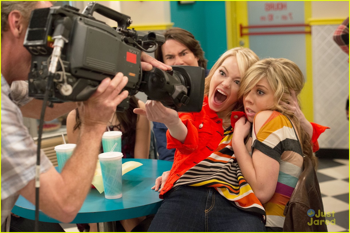 Emma Stone On Icarly First Look Photo 502400 Photo Gallery Just Jared Jr
