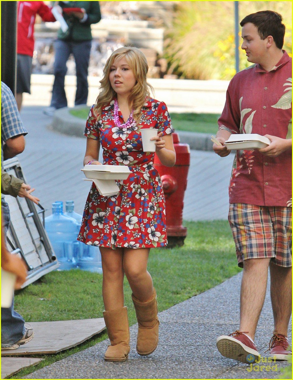 Jennette Mccurdy Swindle Set Pics Photo 500289 Photo Gallery Just Jared Jr 4903