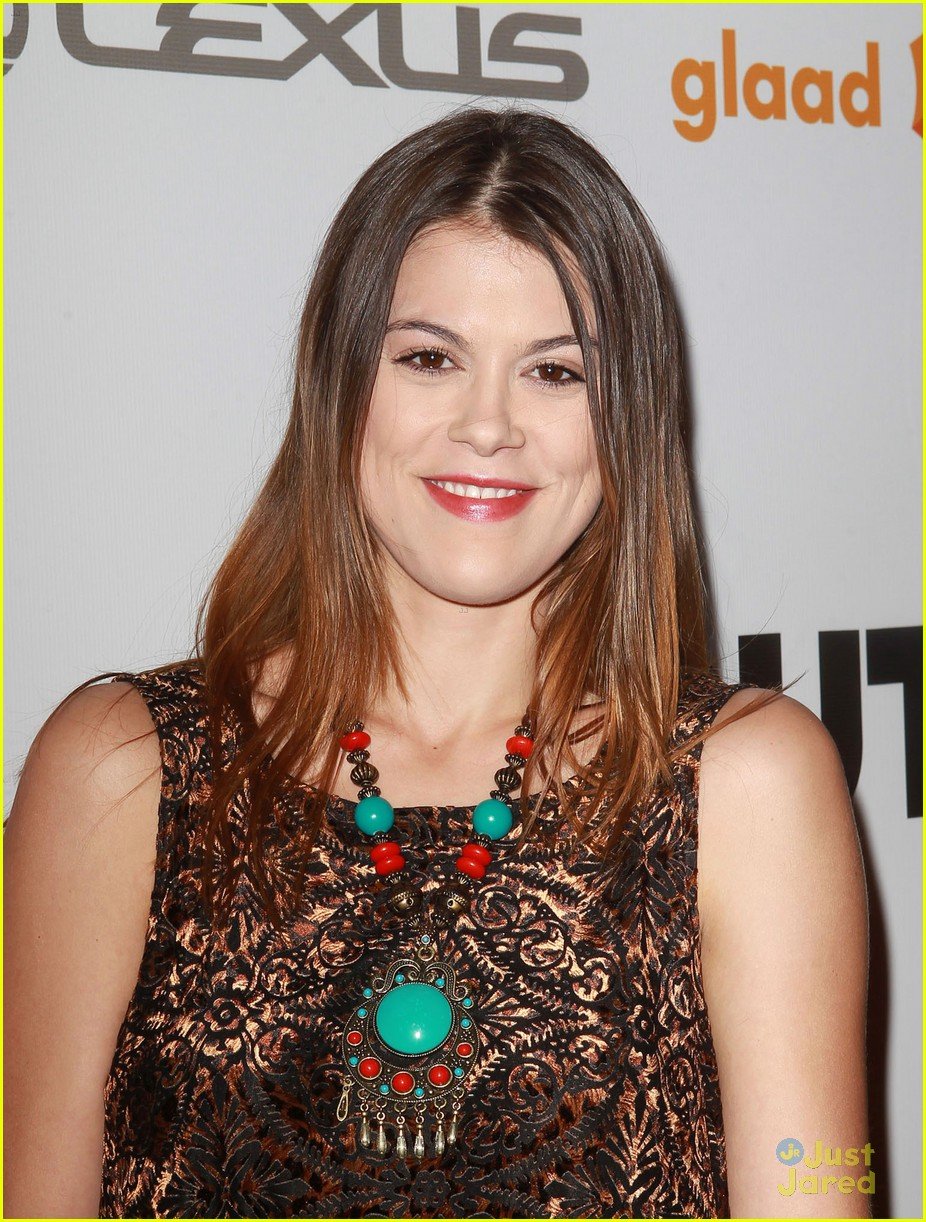 Lindsey Shaw: The Liars Can 'Trust Paige' | Photo 501333 - Photo ...