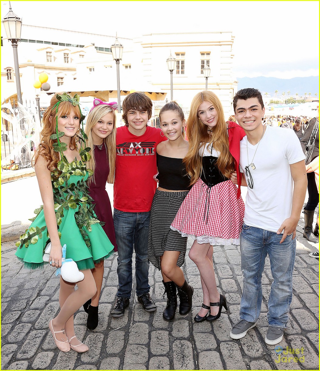 Olivia Holt Parties on the Pier with Coco Jones | Photo 504647 - Photo