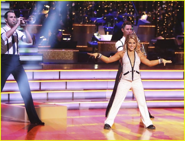 Shawn Johnson & Derek Hough Quickstep on Dancing With The Stars All