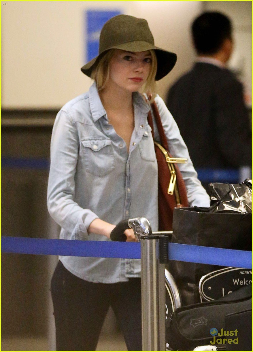 Emma Stone: Hello Los Angeles! | Photo 500362 - Photo Gallery | Just