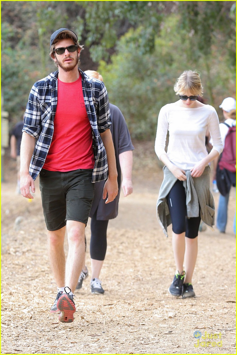 Full Sized Photo of emma stone andrew garfield krista walk 17 Emma