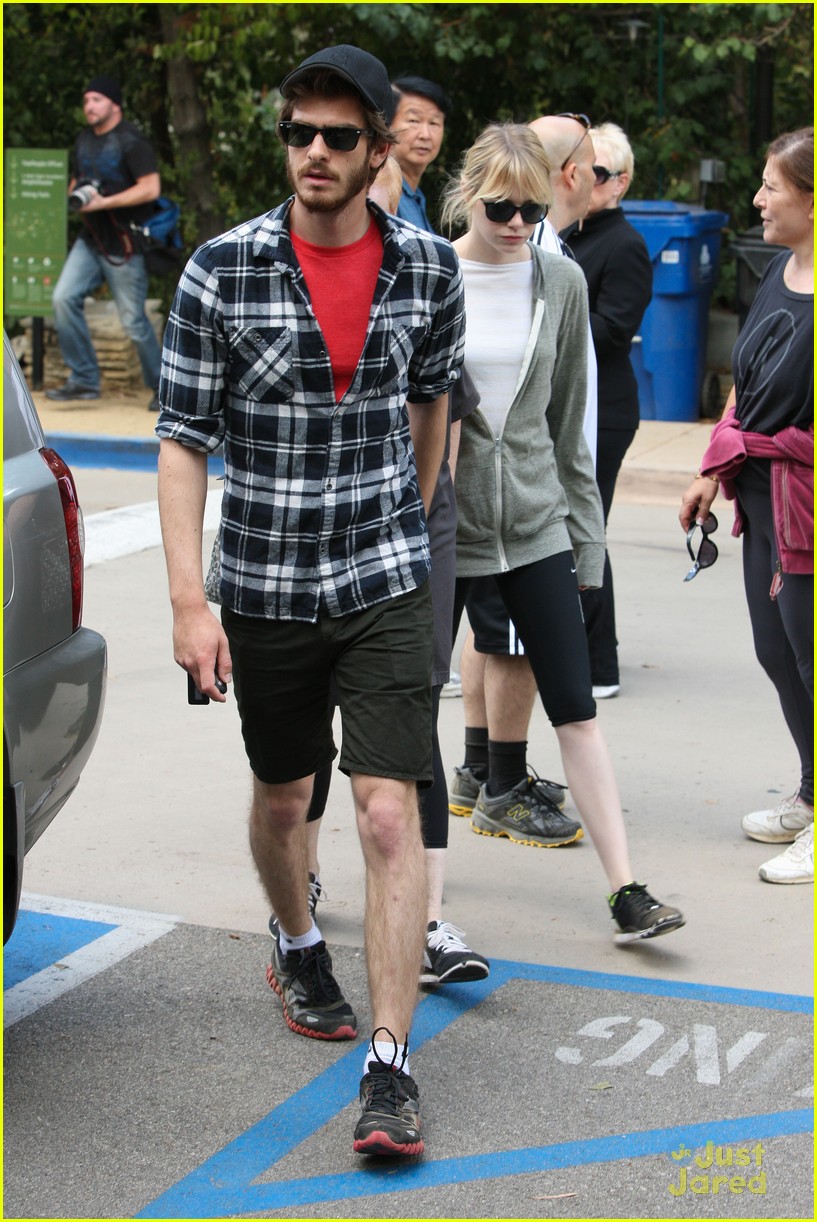 Full Sized Photo of emma stone andrew garfield krista walk 20 Emma