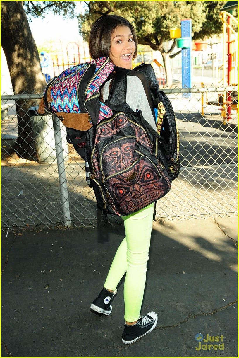 Full Sized Photo of zendaya backpack donations 12 Zendaya Donates
