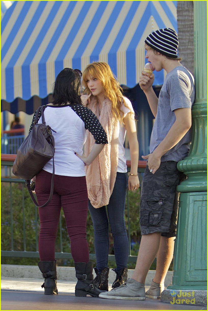 Bella Thorne & Tristan Klier: Disneyland with Olivia Holt! | Photo ...