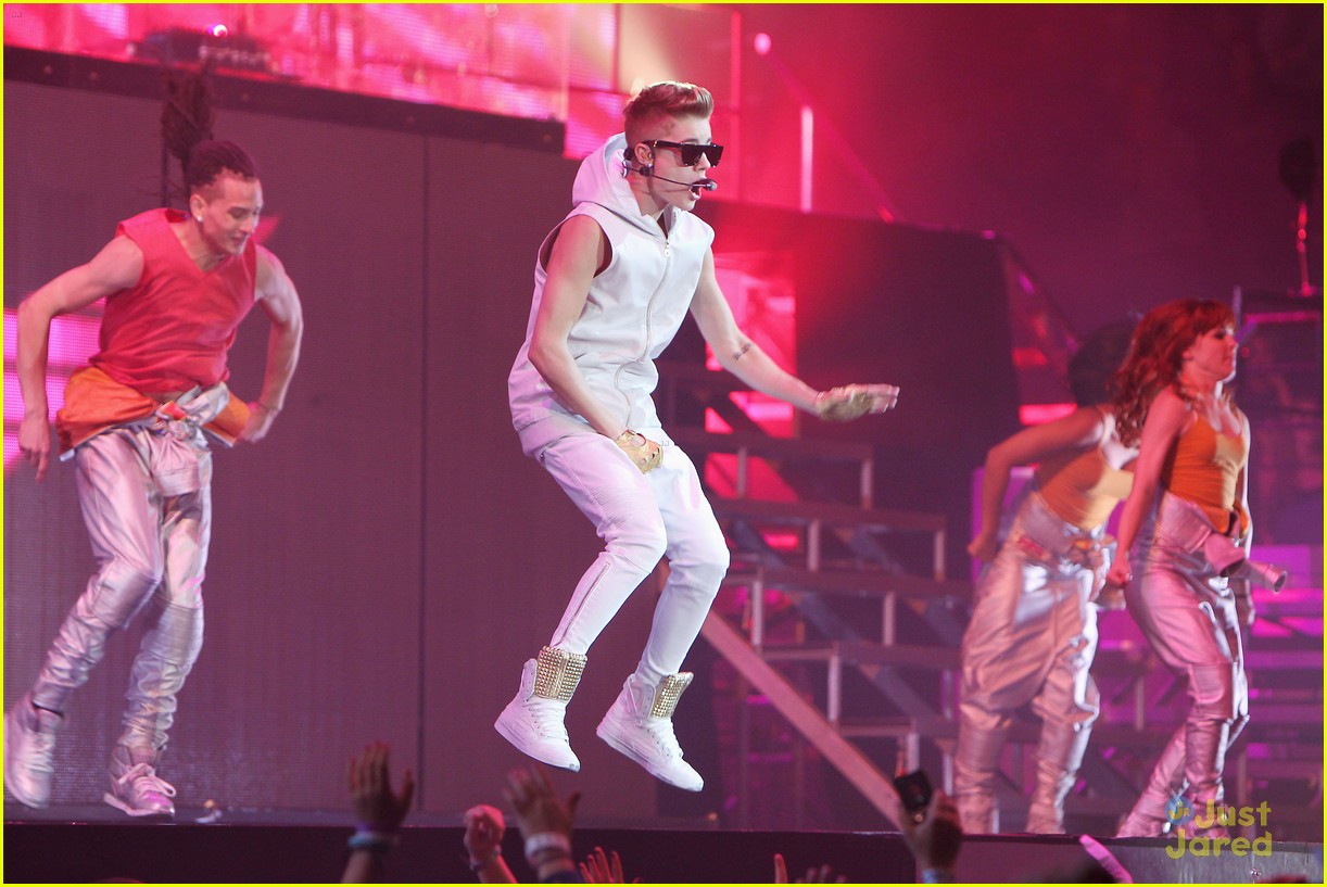 Justin Bieber: Madison Square Garden Concert Pics! | Photo 513257 ...