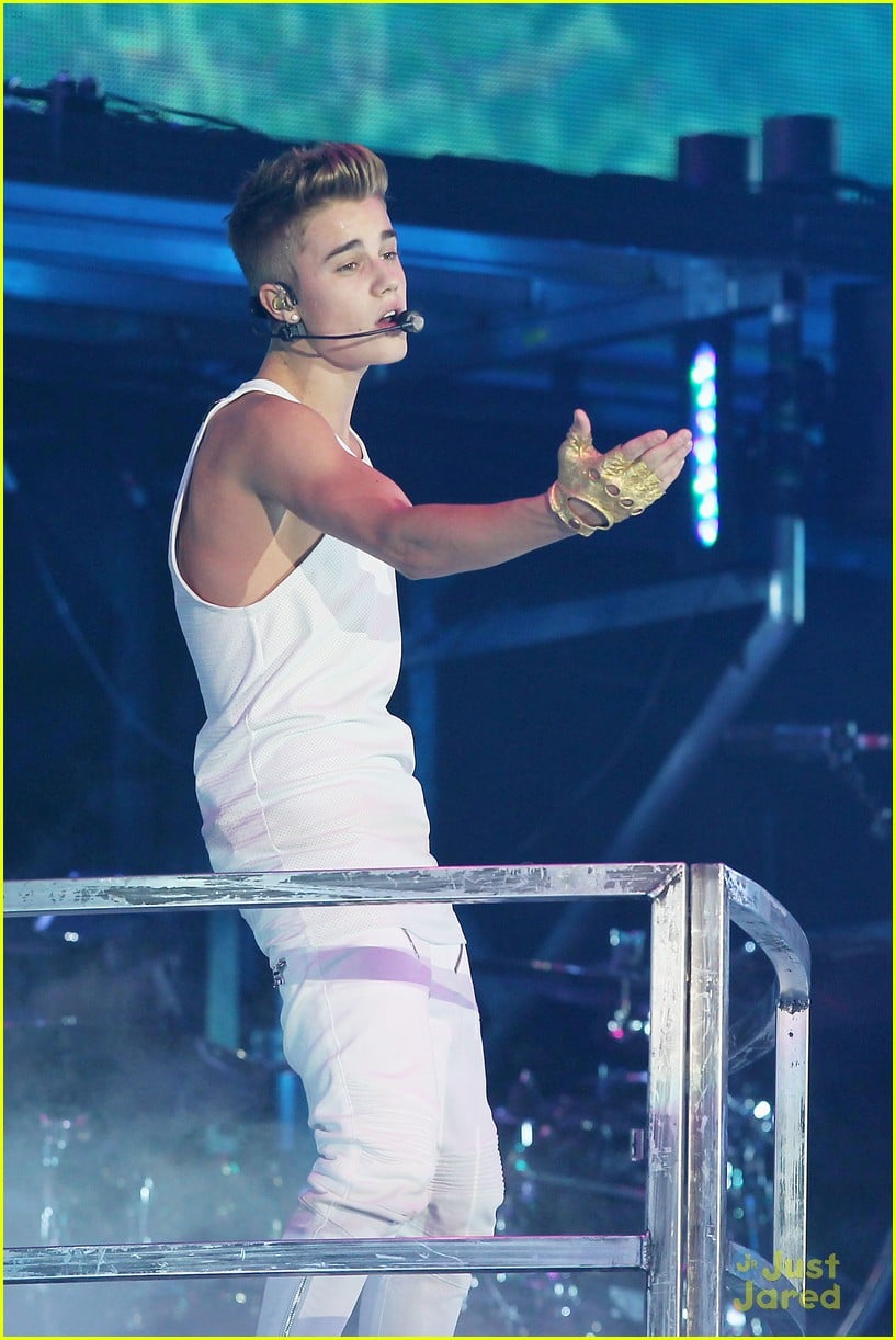 Justin Bieber Madison Square Garden Concert Pics! Photo 513274