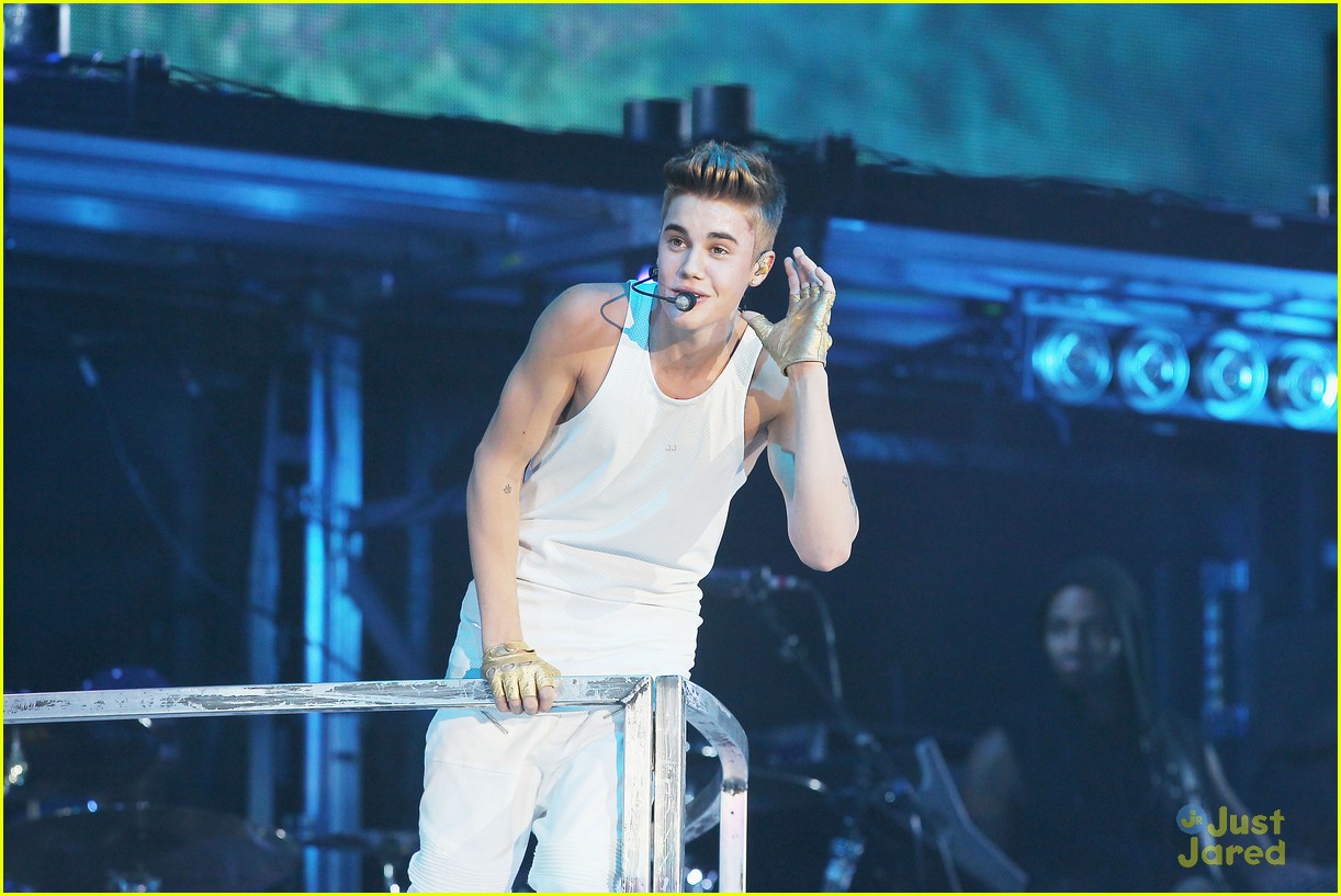 Justin Bieber Madison Square Garden Concert Pics! Photo 513278