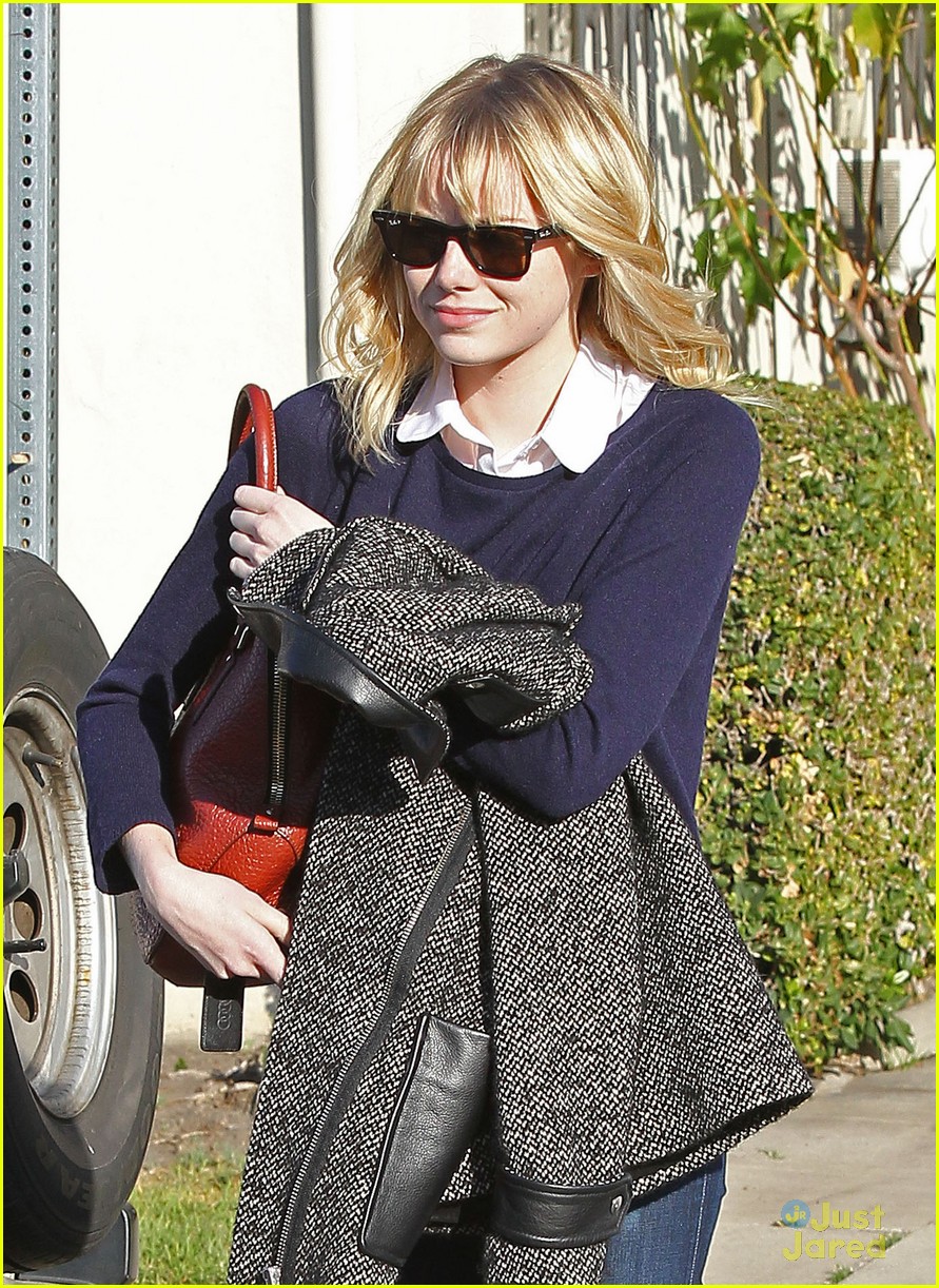 Emma Stone: Studio City Stop | Photo 507488 - Photo Gallery | Just ...