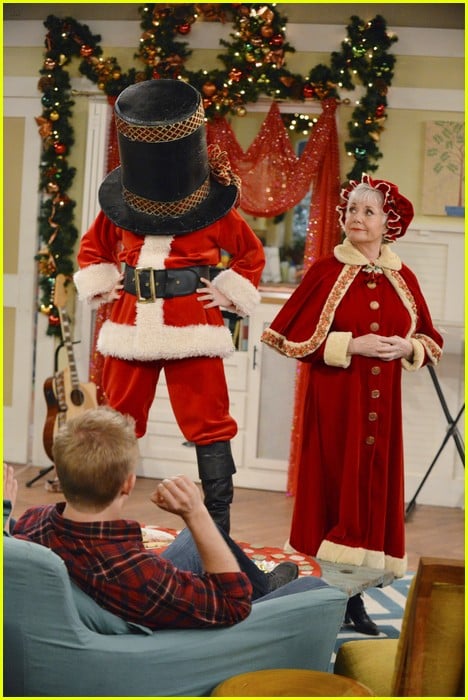 full-sized-photo-of-good-luck-charlie-christmas-10-good-luck-charlie