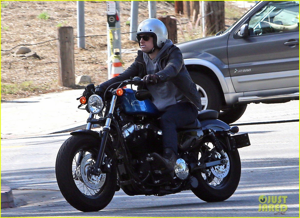 Josh Hutcherson: Motorcycle Man! | Photo 511414 - Photo Gallery | Just ...