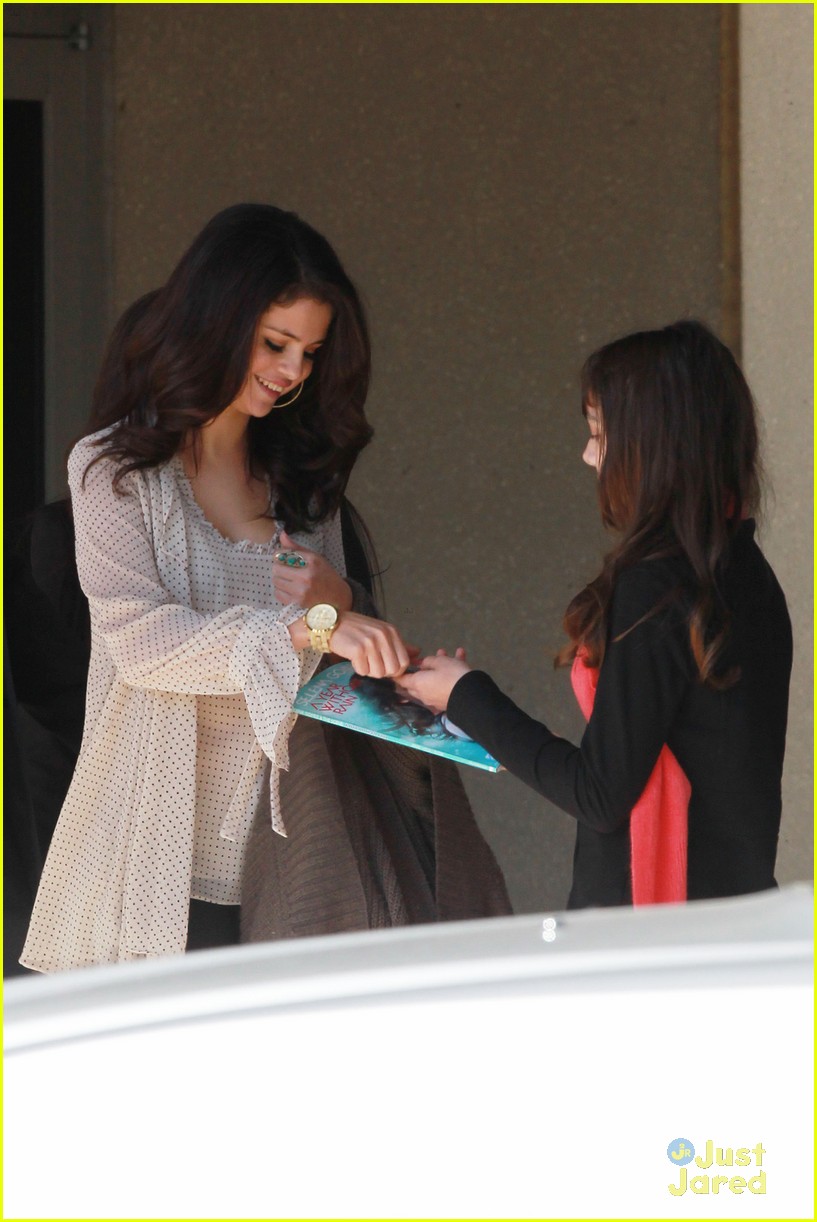 Selena Gomez: Seacrest Studios Opening in Dallas! | Photo 510120