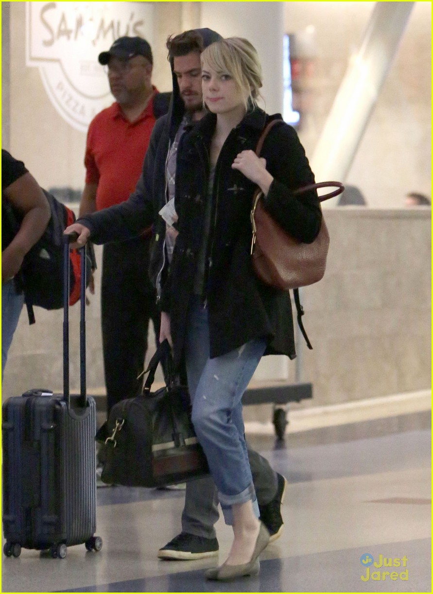 Emma Stone & Andrew Garfield: LAX Landing | Photo 510757 - Photo