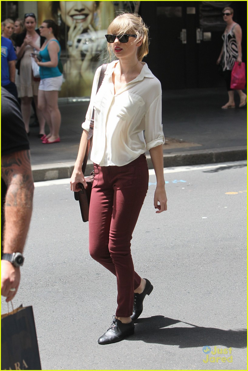 Taylor Swift: Sydney Shopping Spree! | Photo 512362 - Photo Gallery ...