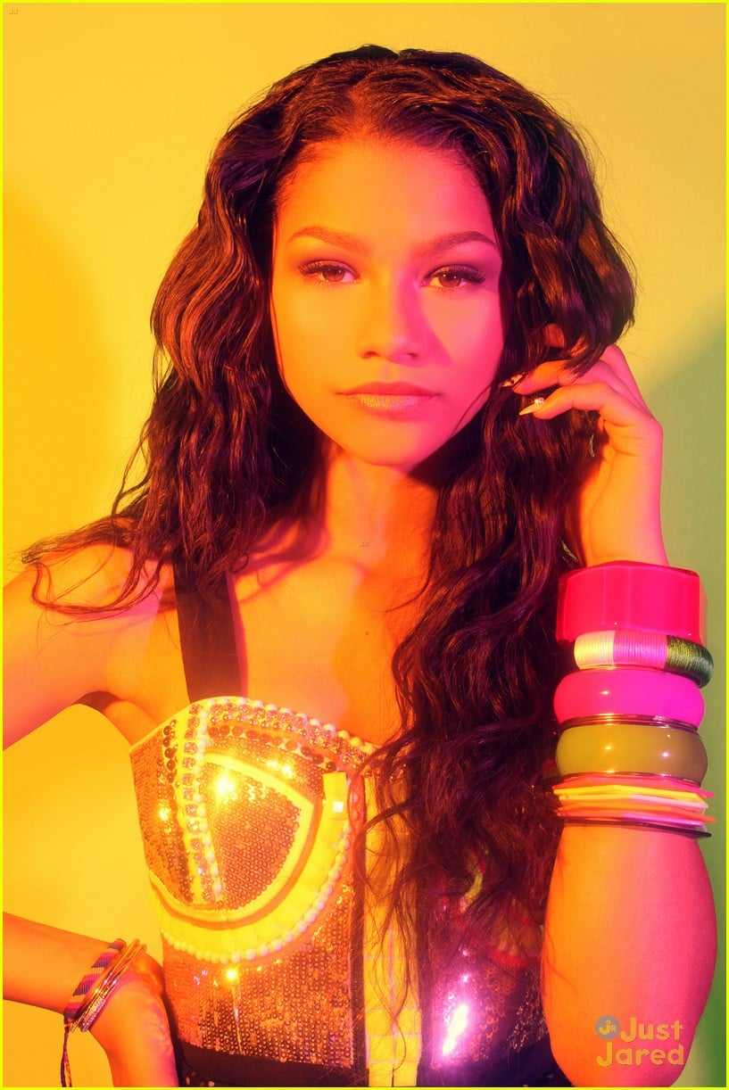  Zendaya: JJJ Portrait Session Reveal! (Exclusive) | Photo 512453 ...