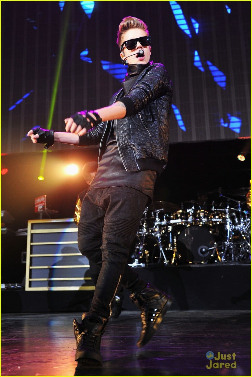 Full Sized Photo of justin bieber dc jingle ball 28 | Justin Bieber ...