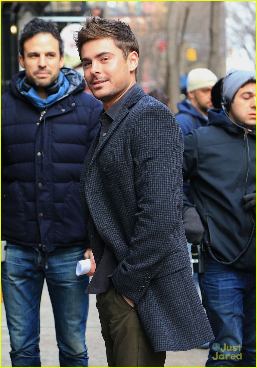 Zac Efron: 'Are We Officially Dating?' in New York City | Photo 519285 ...