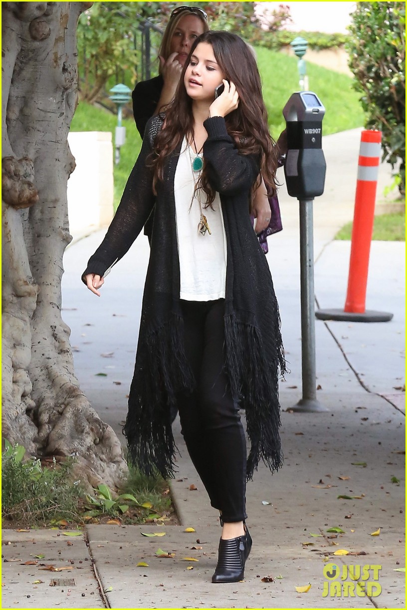 Full Sized Photo of selena gomez solo salon day 14 | Selena Gomez: 'I