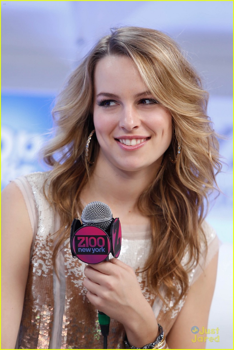 817px x 1222px - Bridgit Mendler: Red Hot for Tampa's Jingle Ball 2012: Photo 516474 | Bridgit  Mendler Pictures | Just Jared Jr.