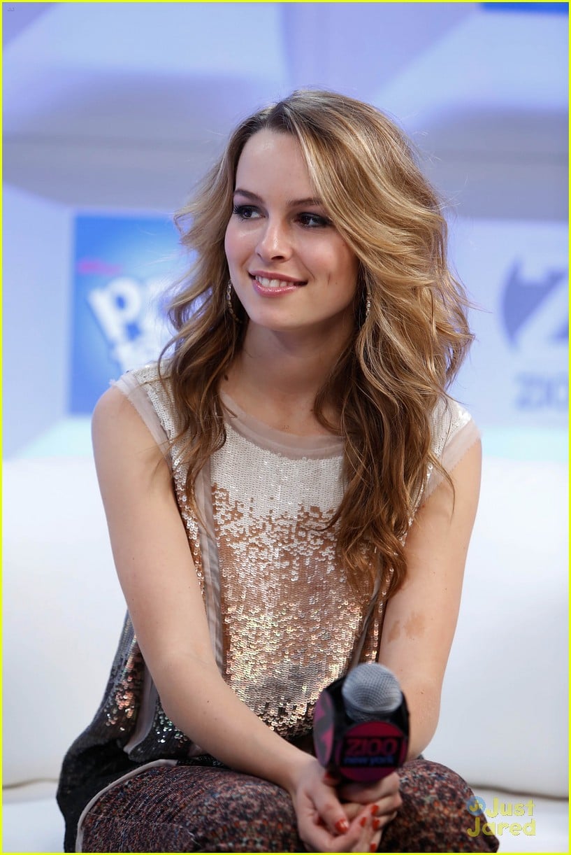 817px x 1222px - Bridgit Mendler: Red Hot for Tampa's Jingle Ball 2012: Photo 516480 | Bridgit  Mendler Pictures | Just Jared Jr.