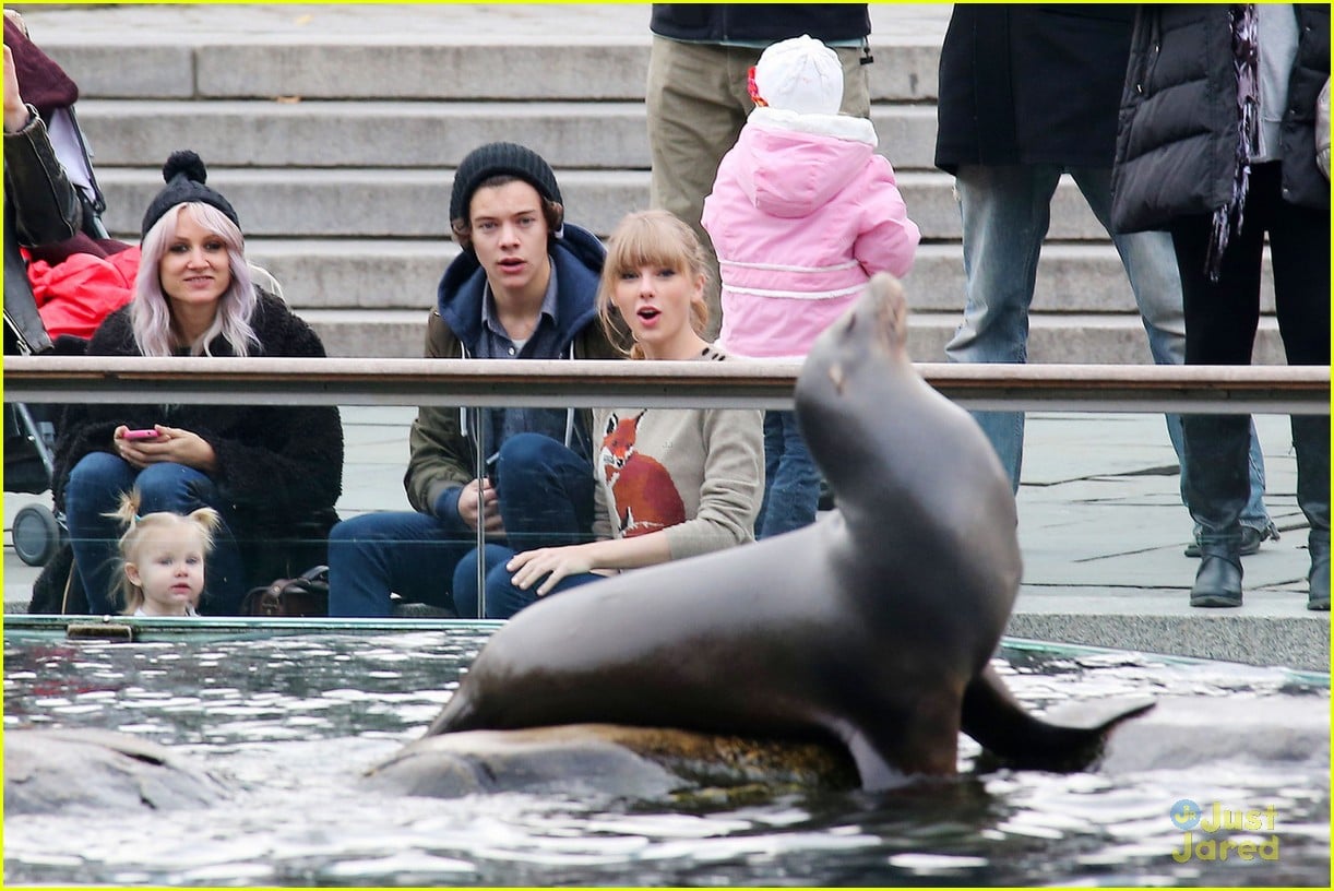 Taylor Swift & Harry Styles: Central Park Zoo! | Photo 514299 - Photo ...