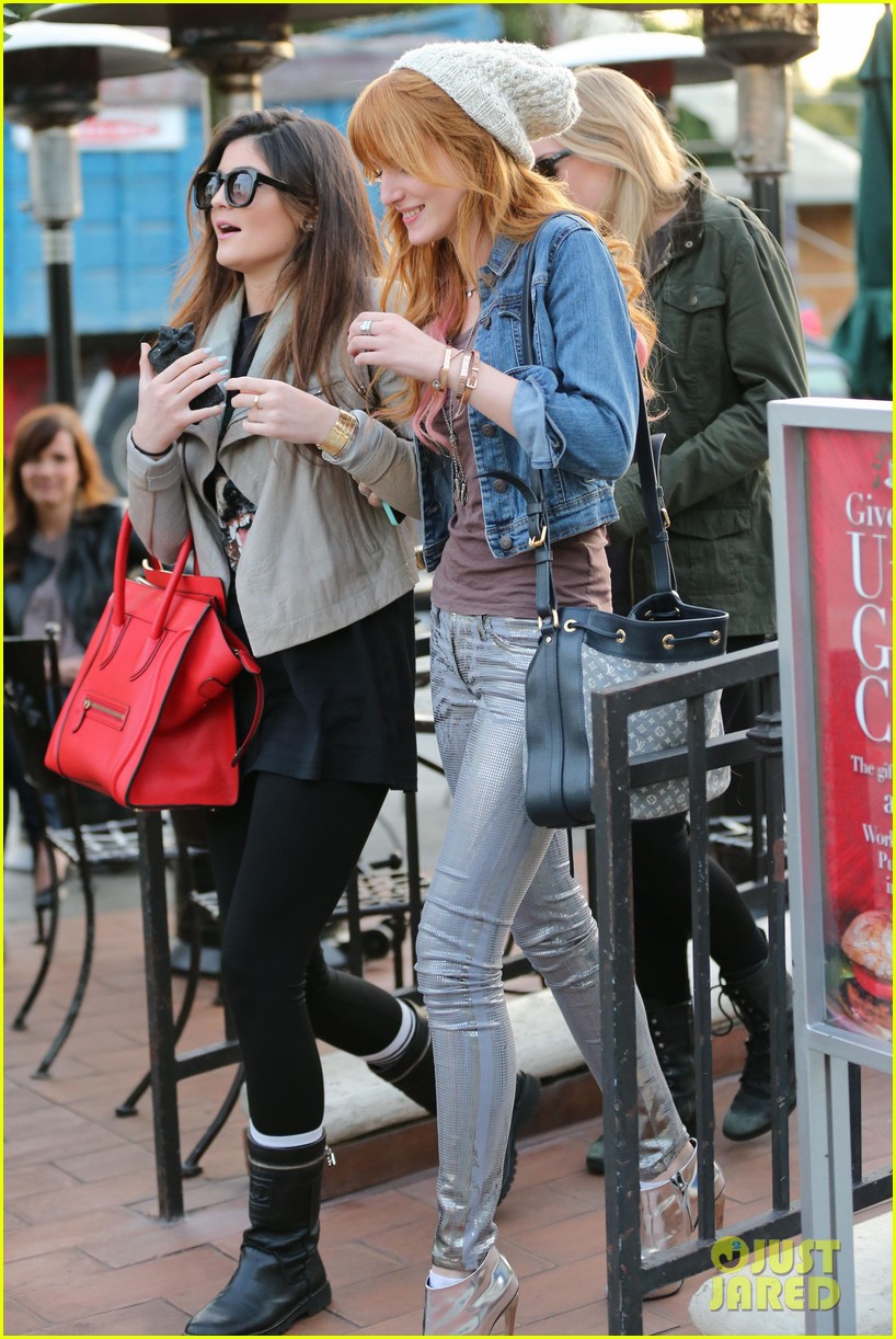 Full Sized Photo of bela thorne kylie jenner lunch 19 | Bella Thorne