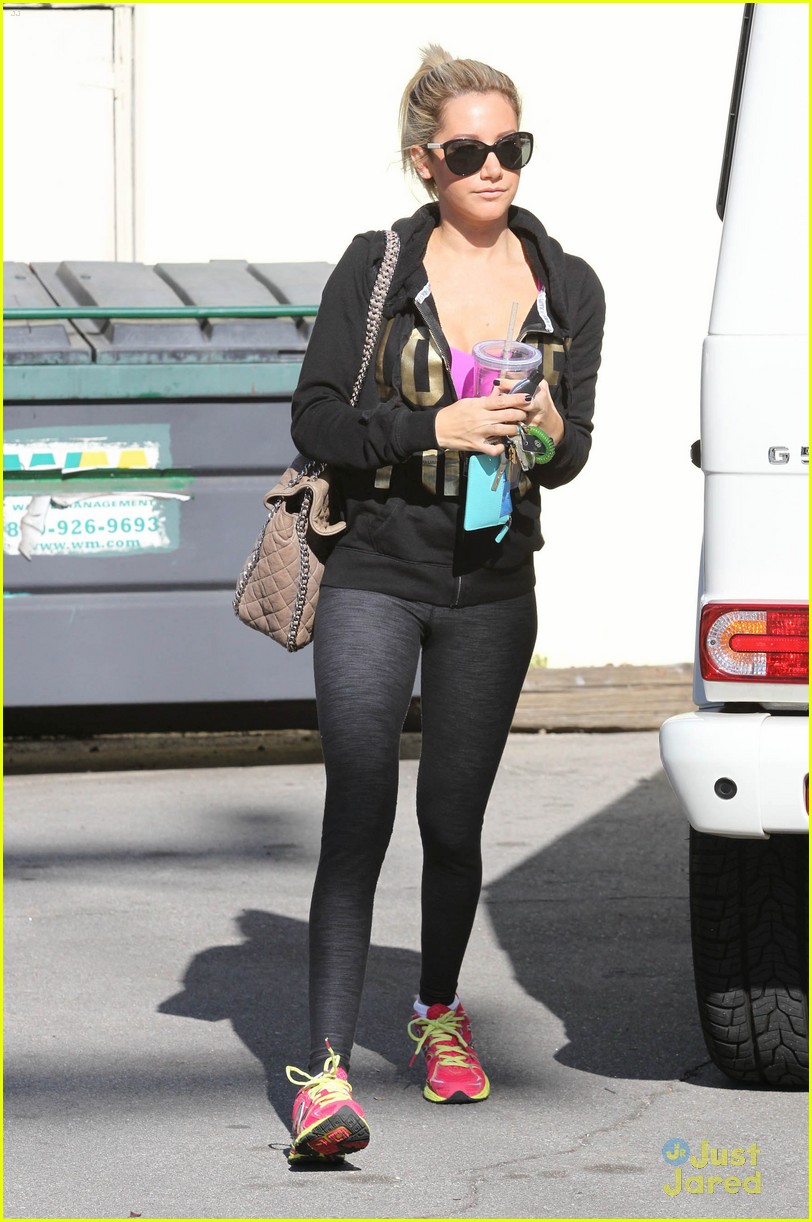 Ashley Tisdale: Tuesday Workout Woman | Photo 516921 - Photo Gallery ...