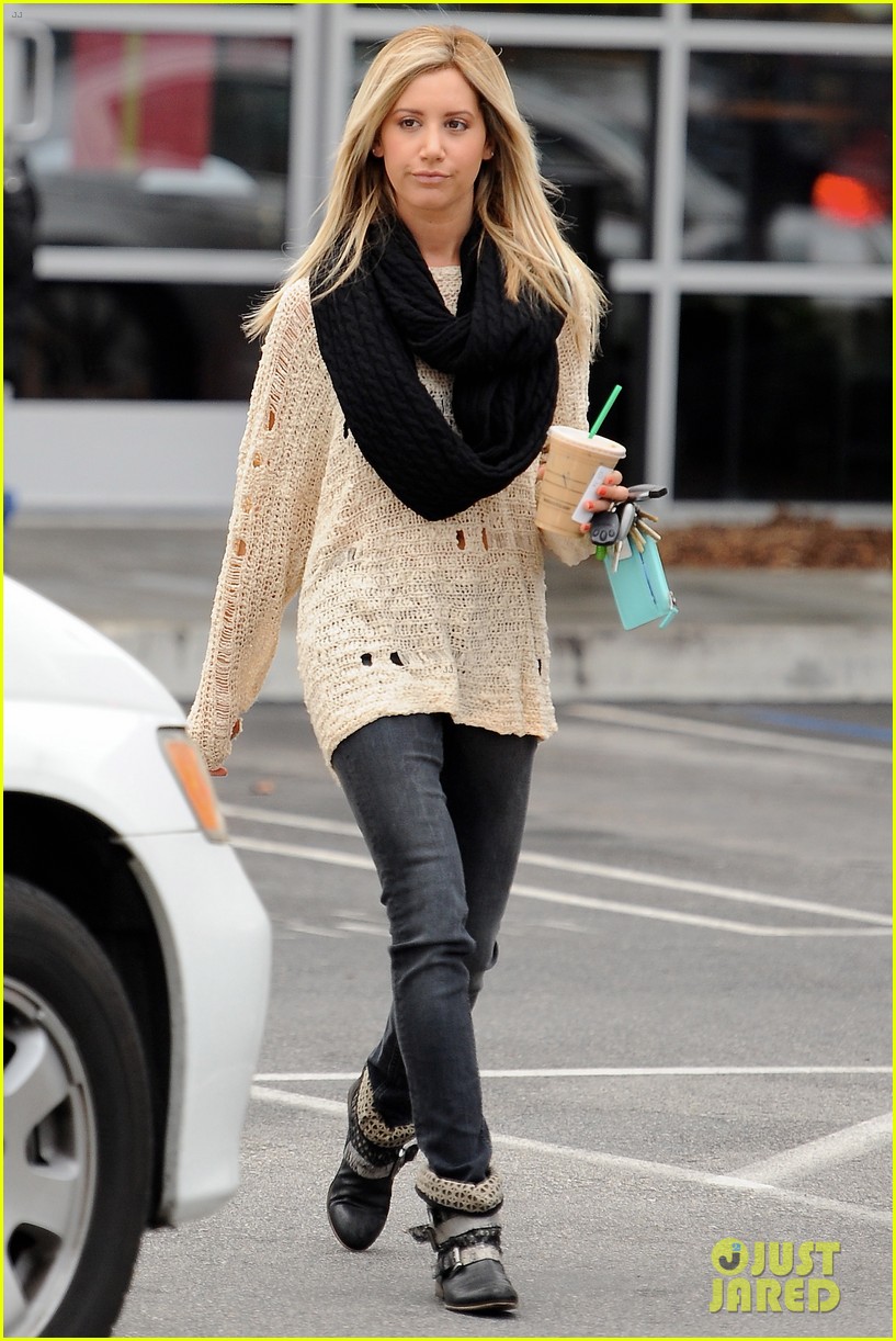 Ashley Tisdale Studio City August 17, 2012 – Star Style