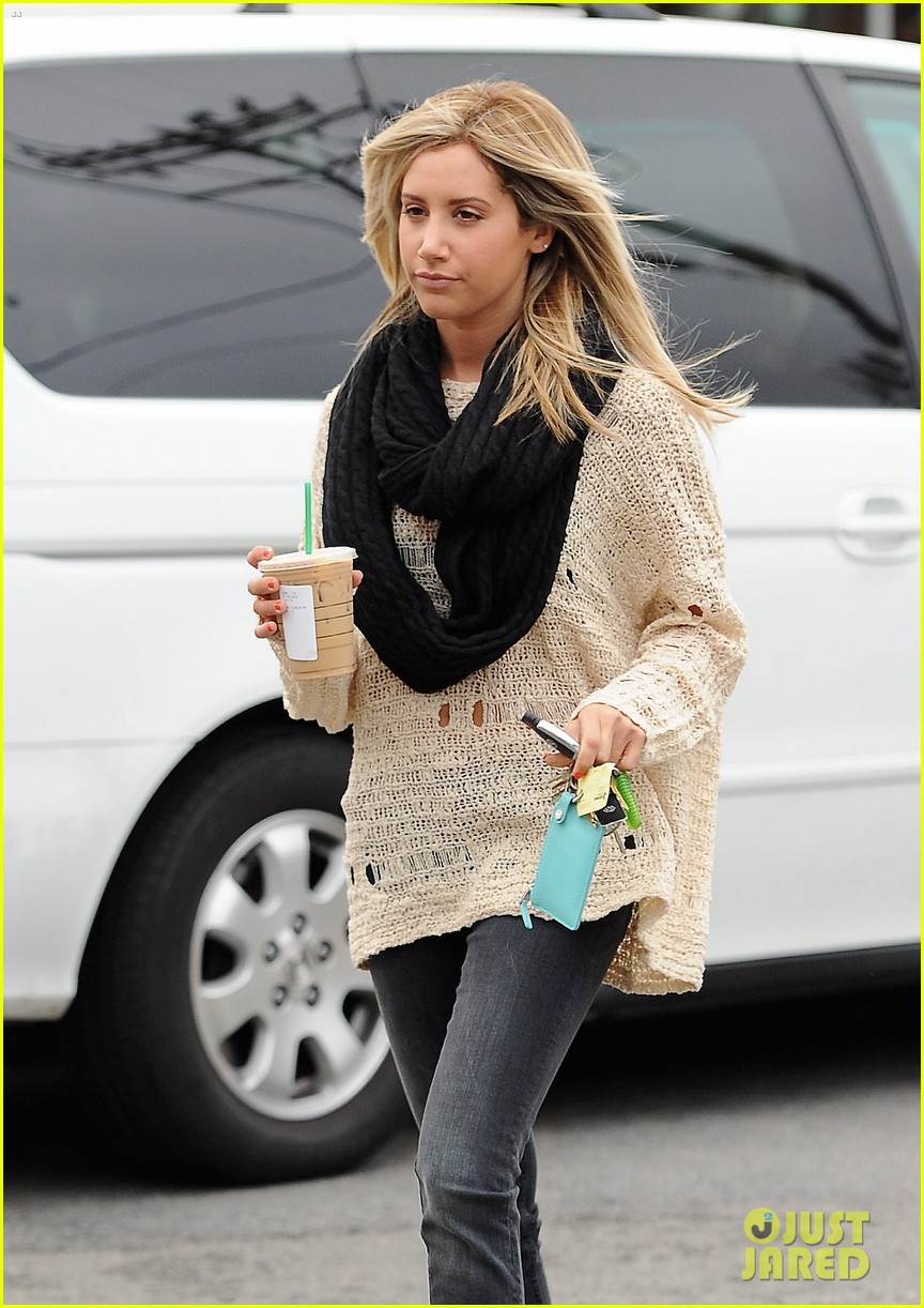 Full Sized Photo of ashley tisdale starbucks studio city 13 | Ashley