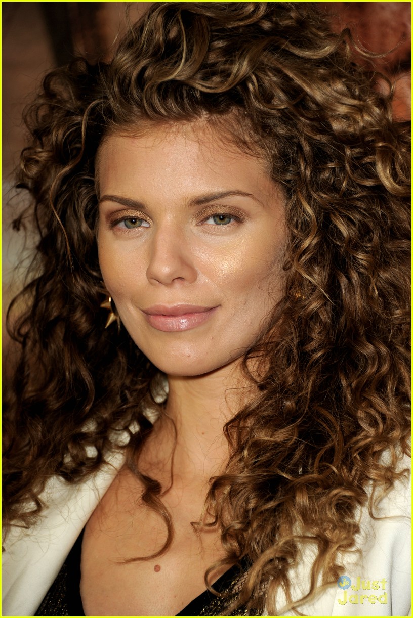 AnnaLynne McCord: 'Spartacus: War of the Damned' Premiere | Photo ...