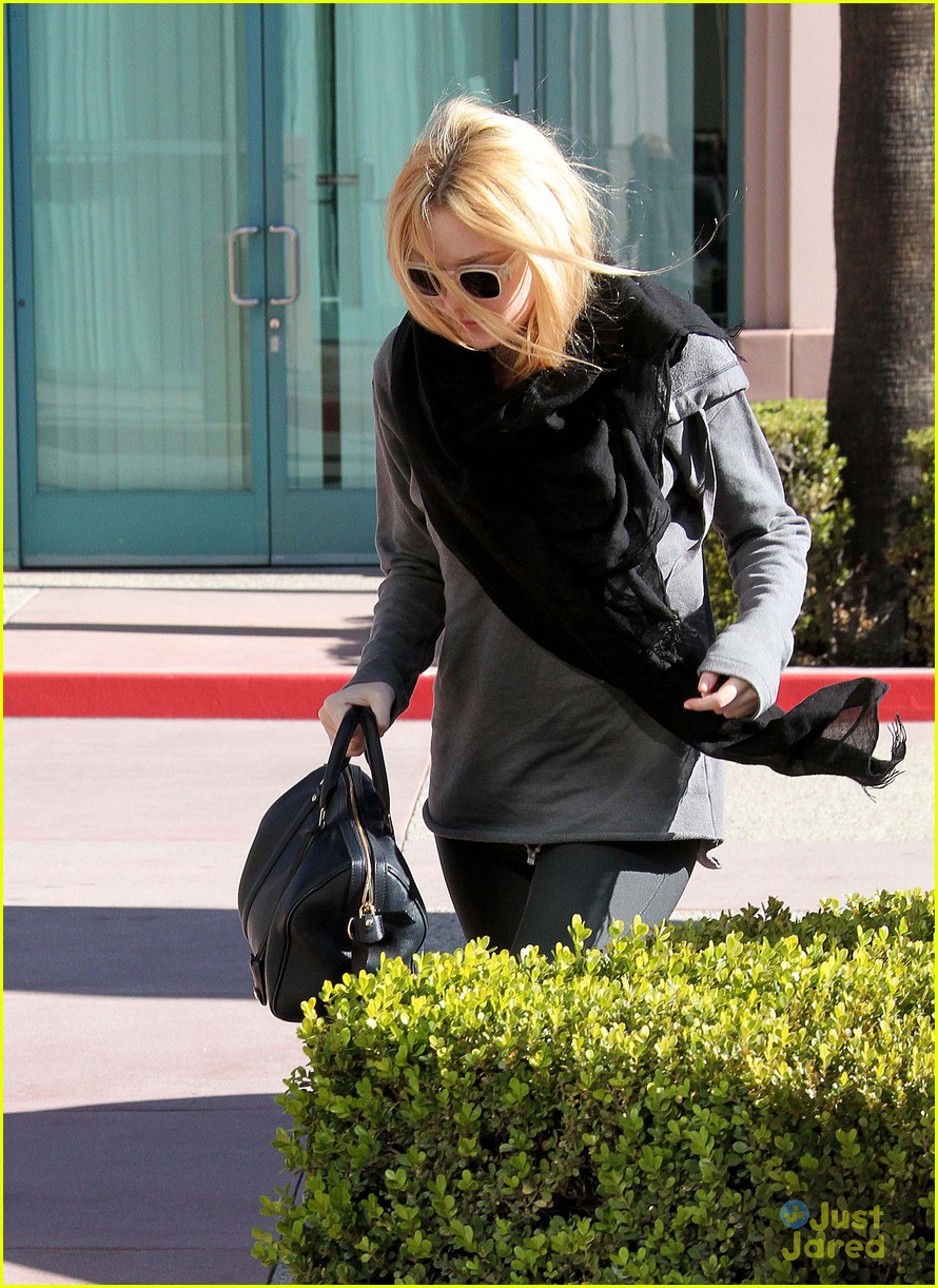 Dakota Fanning: Workout Before The Weekend | Photo 523200 - Photo