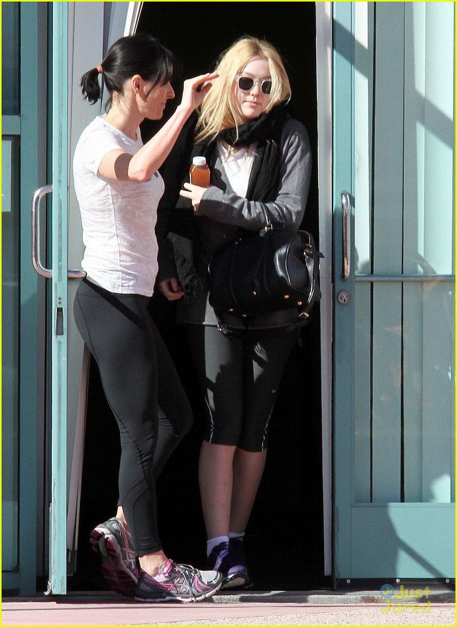 Dakota Fanning: Workout Before The Weekend | Photo 523204 - Photo